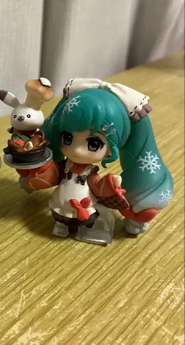 하츠네 미쿠 아소토 유키 미쿠 2024 피규어