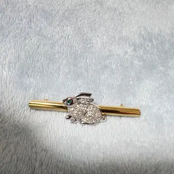 토끼 넥타이핀 골드 큐빅 그린 눈 애니멀