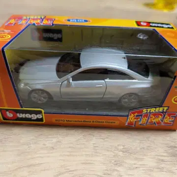 부라고 2010 메르세데스-벤츠 E-클래스 쿠페