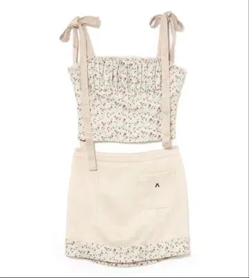 andmary Charlotte ribbon set up