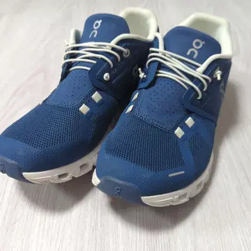 온 러닝 스니커즈 Cloud 5 Denim | White