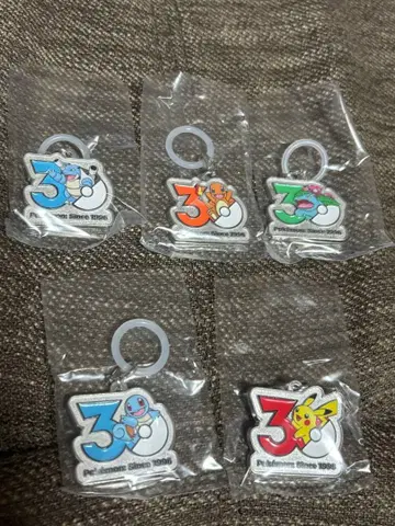 [ 미개봉 새상품 ] 포켓몬 30주년 메탈 참 마스코트 5종류