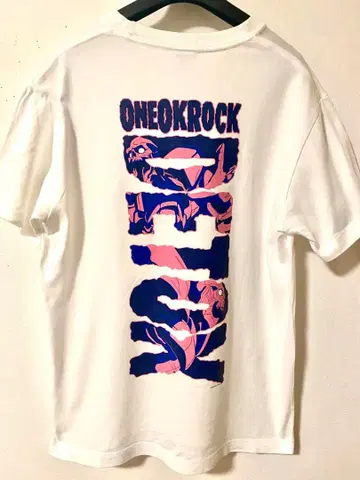 새상품급 ONE OK ROCK 2025 TOUR 티셔츠 size M