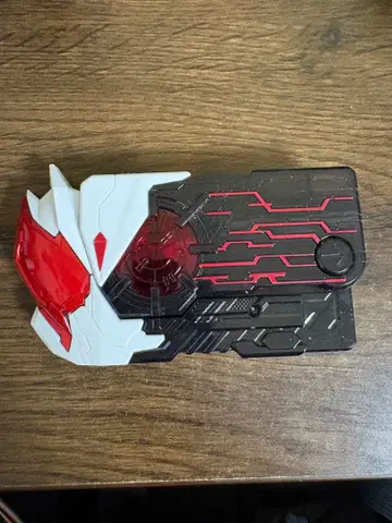 DX 사우전드 아크 프로그라이즈 키 & 단 쿠로토 프로그라이즈 키 겐무즈