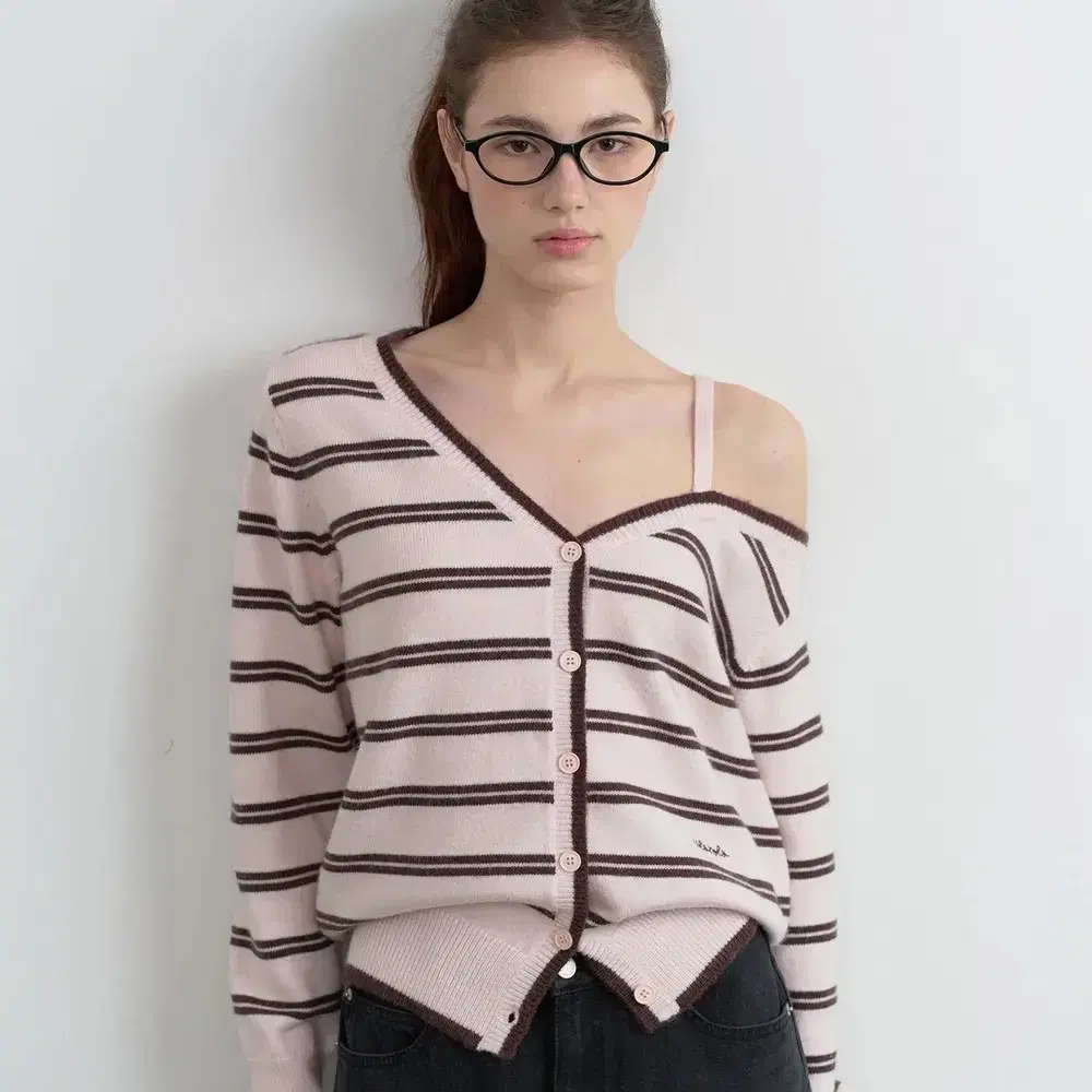 Rolarola Stripe Off-Shoulder Cardigan on Bunjang Global Site.