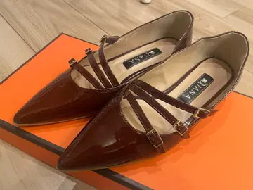 DIANA 버건디 스틸레토 펌프스 22.5cm