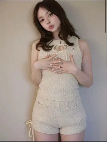 andmary Meow 리본 세트 업 베이지