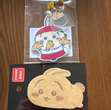 치이카와(먼작귀) 구이 점원 치이카와 참 포함 아크릴 키링 스티커 토끼