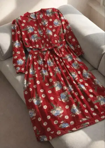 핑크하우스 빨간색 꽃무늬 원피스 마가렛 패턴 롱 포켓 포함