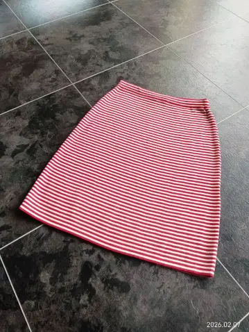 새상품급!! Ferragamo 타이트 스커트