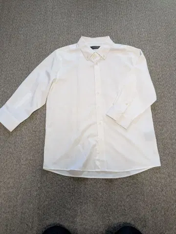 시착만 한 상품 나노 유니버스 화이트 버튼 다운 7부 소매 셔츠 M