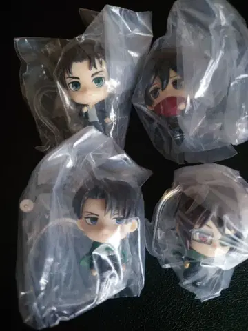 진격의 거인 캡슐 피규어 컬렉션 엘렌 미카사 리바이 한지