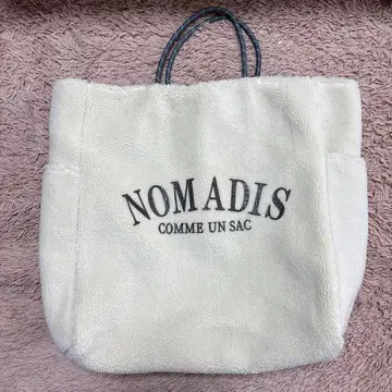 NOMADIS 퍼 토트백 화이트