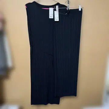 UNIQLO 플리츠 원피스 L & 스트레이트 팬츠 XL