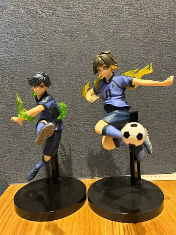 블루 록 각성ver 이사기, 바치라 피규어 2체 세트