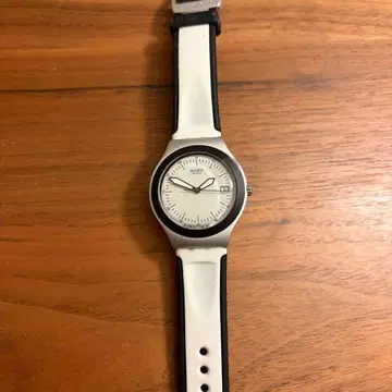 [ 레어 미사용품 ] Swatch IRONY YGS4012 스와치 007
