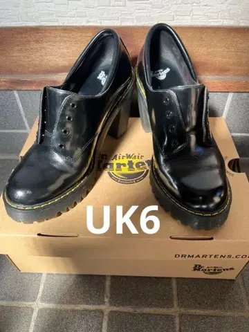 Dr. Martens Salome 6 UK
