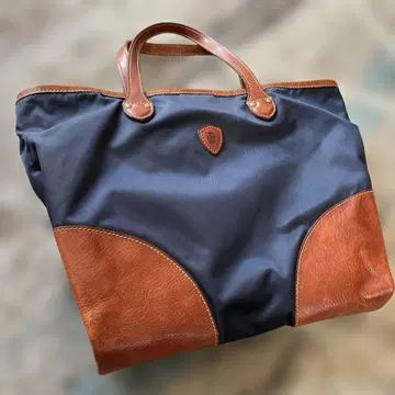 [새상품급] 페리제 12/38 토트백 네이비 나일론 가죽 A4 수납 가능