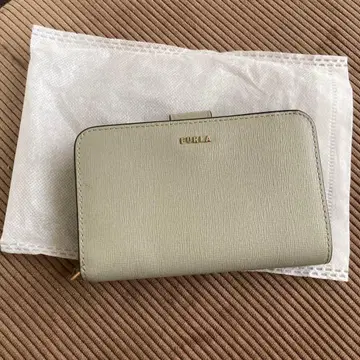 FURLA 2단 접이식 지갑