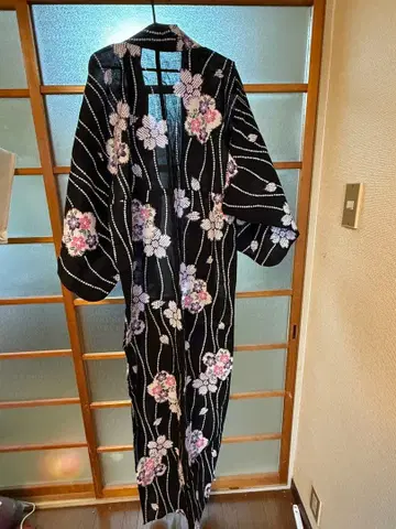 꽃무늬 유카타 블랙 컬러