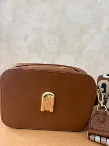 FURLA PURIMURA 카메라백