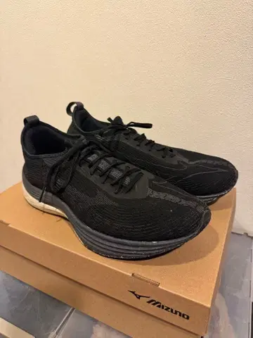 Mizuno 러닝화 블랙