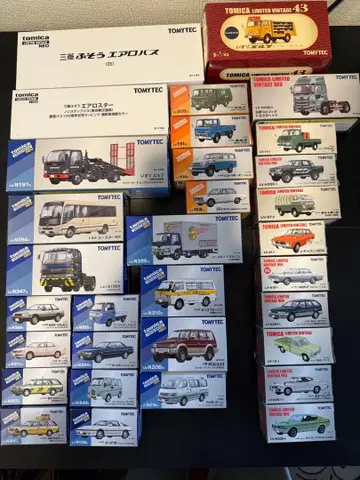 토미카 리미티드 빈티지 NEO 32대 세트