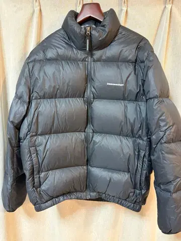 thisisneverthat 다운