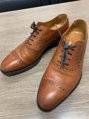 잘란 스리와야 세미 브로그 브라운 사이즈 6/24.5cm