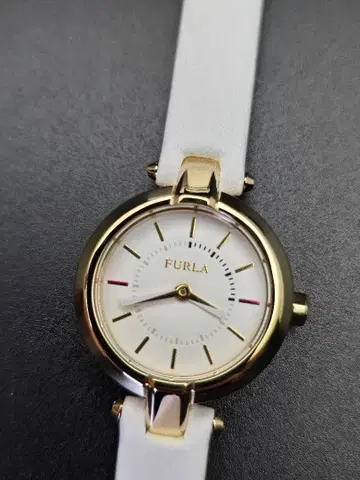 배터리 교환 완료 훌라 FURLA 화이트 가죽 손목시계 박스 있음