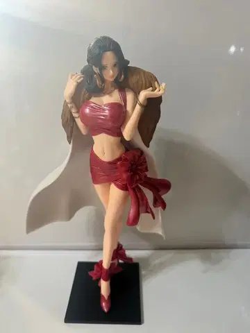 원피스 핸콕 피규어