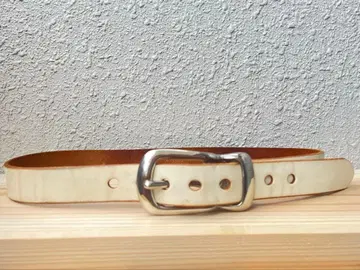 화이트 가죽 벨트 메탈 버클