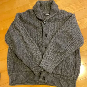 GU ENGINEERED GARMENTS 그레이 가디건 L 사이즈