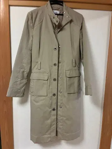 Armani Exchange 베이지 트렌치코트 S 사이즈
