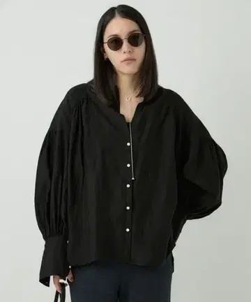 새상품급 명품! Chaos 블랑슈 블라우스