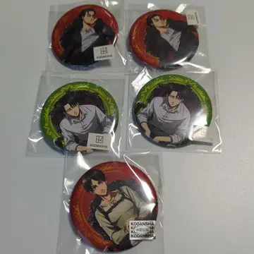 새상품 진격의 거인 캐릭터움 카페 캔뱃지 엘렌 리바이 3종 5개 세트