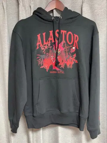 HAZBIN HOTEL [하즈빈 호텔] 알래스터 풀오버 후드티