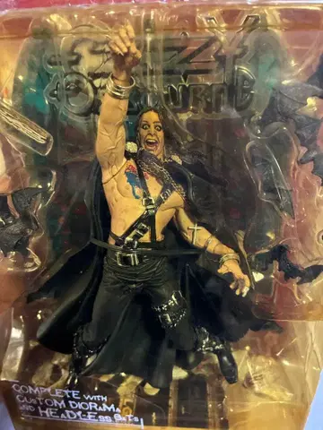 맥팔렌토이즈 ozzy osbourne 피규어