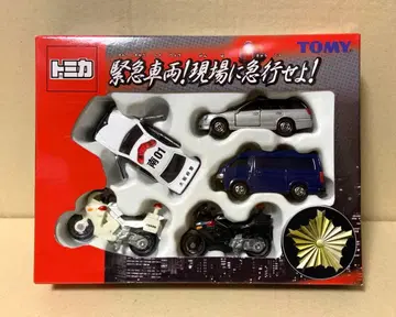 토미카 긴급 차량! 현장에 급행하라!