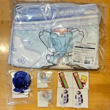 Liella 세가 럭키 쿠지 후드 부착 담요 판초