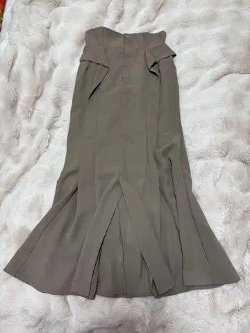 COCODEAL 그레이지 프론트 슬릿 타이트 플레어 스커트