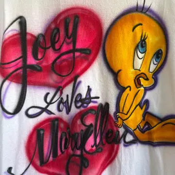 17000에 구매! 트위티 티셔츠 Joey Loves