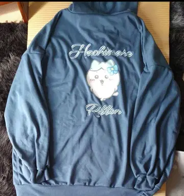 치이카와 시마무라 하치와레 XXL 후드 부착 후드티