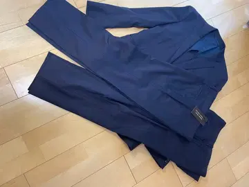 새상품급 유니버설 랭귀지 네이비 비즈니스 정장