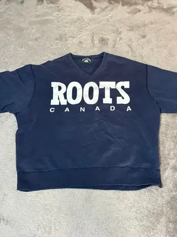 ROOTS 네이비 V넥 맨투맨 빈티지 y2k 90s