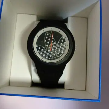 아디다스 손목시계