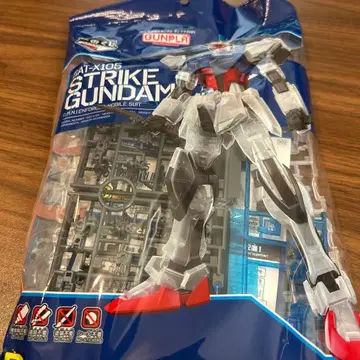 제일복권 건담 프라모델 2021 D상 스트라이크 건담 솔리드 클리어