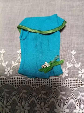 빈티지 바비 파란색 카라 부착 상의