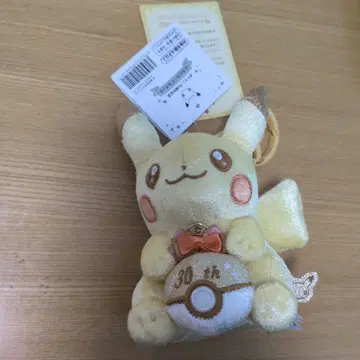 최저가 포켓몬 30주년 기념 봉제 인형 마스코트 피카피카! 피카츄