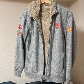유니클로 보아 지퍼 후드티